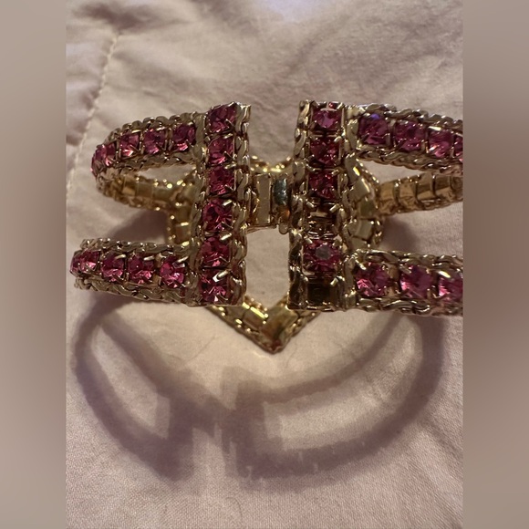 Authentic Coach Vintage Gold and Pink Heart Bracelet! READ - Picture 2 of 5